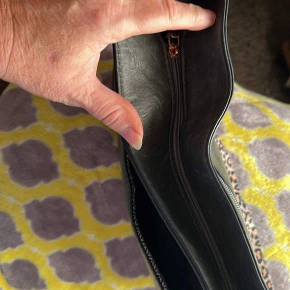 Handbag - Picture 4 of 7